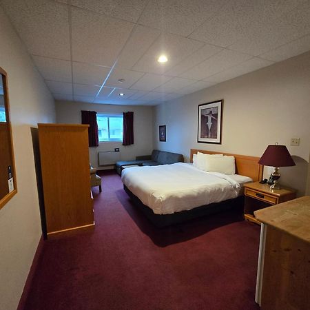 Travelodge By Wyndham פורט אלגין מראה חיצוני תמונה