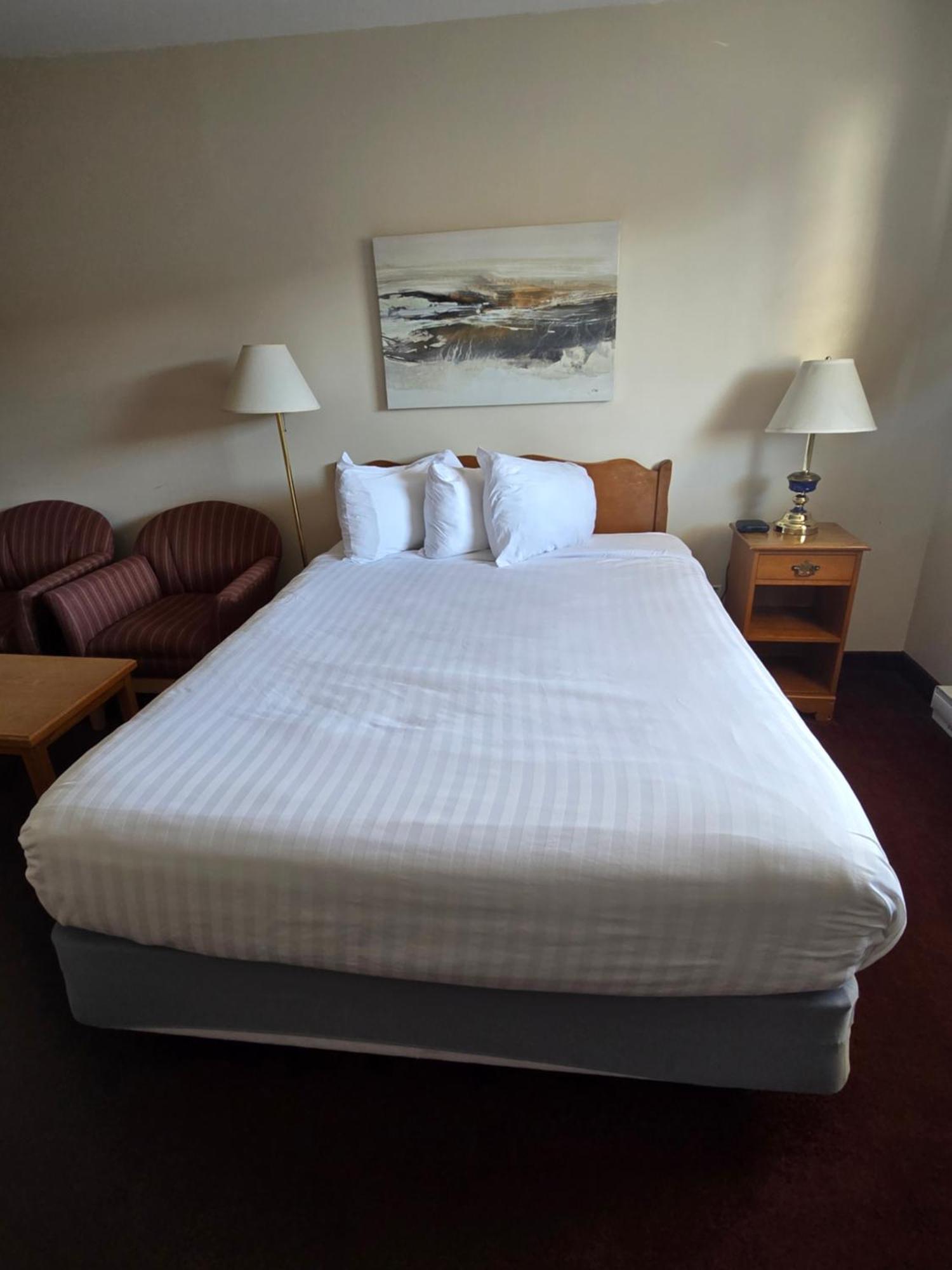 Travelodge By Wyndham פורט אלגין מראה חיצוני תמונה